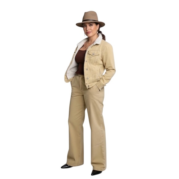 Women's Tan Sherpa-Lined Jean Jacket- small - Picture 3 of 11